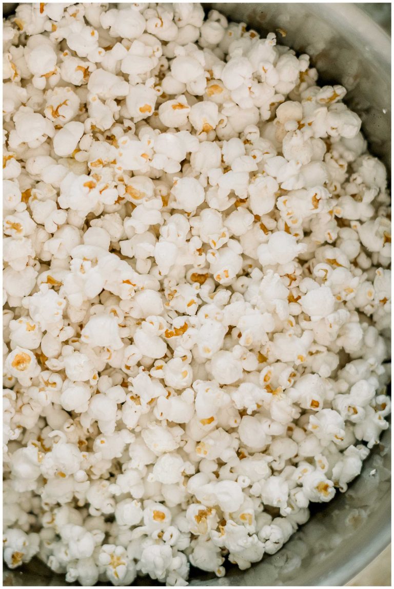 Popcorn made on the stove